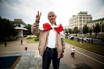 AP PHOTOS: In Belarus, Protesters Show Pride, Worry, Empathy