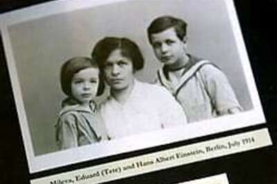 Letters expose Einstein's love life