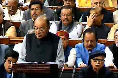 Jaitley Sets 2018/19 Fiscal Deficit Target at 3.3 percent of GDP