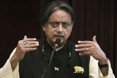 Shashi Tharoor Gives 'Breach of Privilege' Notice against BJP MP for 'Disparaging Remarks'