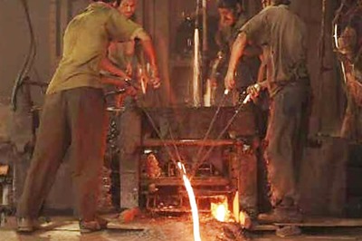 IIP Records 5-months Low Growth of 4.4  Per Cent in March