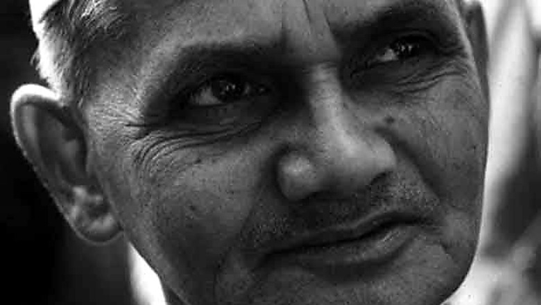 PM Modi pays tribute to Lal Bahadur Shastri on his birth anniversary