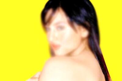 Faridabad: UK dancer sheds clothes during event