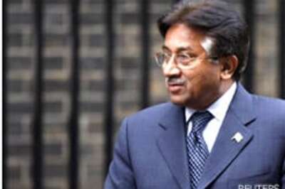 Musharraf vows to thwart efforts to remove him