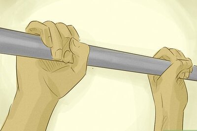 How to Do Toes to Bar