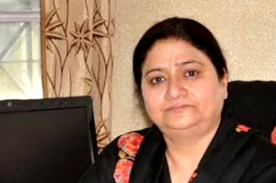 Kashmir University Gets its First Female VC in Prof Nilofar Khan
