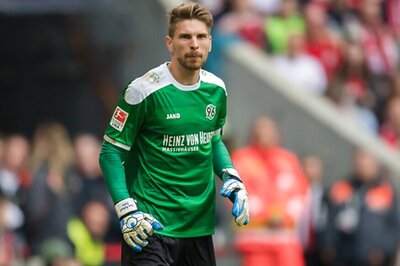 Champions Leicester Set to Sign Hanover Keeper Ron-Robert Zieler