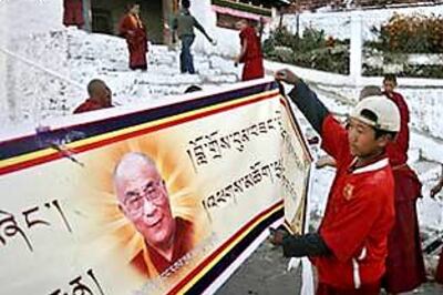 Arunachal rolls out red carpet for Dalai Lama
