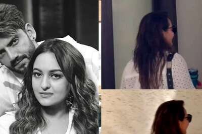 Sonakshi Sinha Makes FIRST Appearance on Wedding Day, To Pose With Zaheer Iqbal After Ceremony?