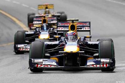 Mark Webber beats Vettel to Korean pole