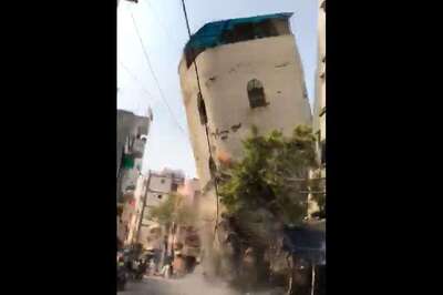 Four-storey Building Collapses in Delhi's Vijay Park, No Casualties Reported | WATCH