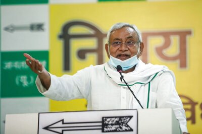 'Those Who Couldn't Even Hold a Cabinet Meet…': Nitish Hits Back at Tejashwi's Promise of 10 Lakh Jobs
