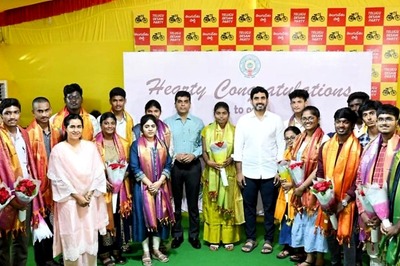 Specially Abled Children Fail to Get Admission to IIT Despite Cracking JEE, Andhra Govt Comes To The Rescue