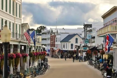 This US Island, A Replica Of A Victorian Colony, Has No Motor Vehicles