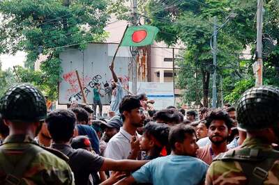 Bangladesh Chief Justice Resigns After Hundreds Of Protesters Gherao Supreme Court