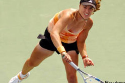 Hingis reaches the final of Montreal Cup