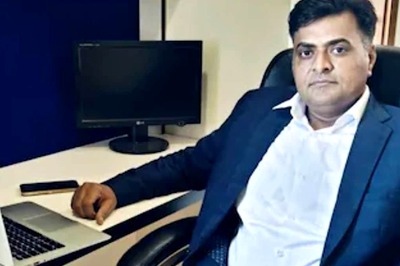 Ex-Army Officer Manmohan Singh Rathore’s Handicraft Startup Goes Global With Over 100 Local Artisans