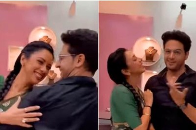 Rupali Ganguly and Gaurav Khanna Dance In a Jewellery Store, Fans Ask 'Shopping For Wedding?'