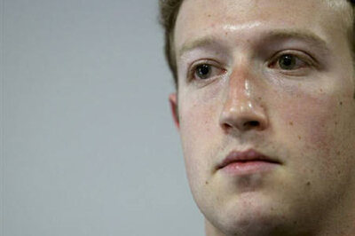 Zuckerberg says no date in mind for Facebook IPO