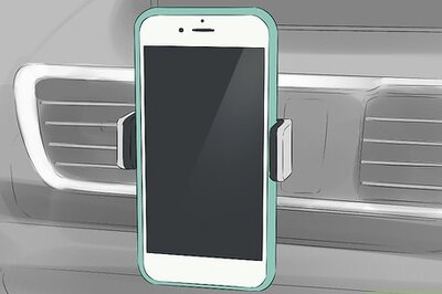How to Keep Your Phone Cool in the Car