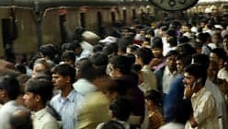 Bomb hoax threat halt Mumbai’s trains
