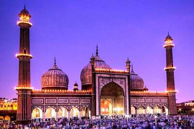 Eid To Be Celebrated in Kerala, J&K On Wednesday; Rest of The Country on Apr 11