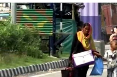 Bangladesh Nationals Cross Check Post at Bengal's Jalpaiguri Amid Massive Protests in Bangladesh | WATCH