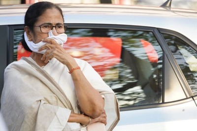 Knives Out in Bengal amid Coronavirus Crisis, Mamata and Governor Engage in Turf War