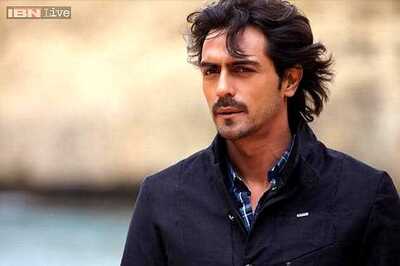 Arjun Rampal's restaurant in legal trouble