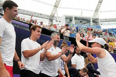 Iga Swiatek Blasts Poland Past France and Into United Cup Final