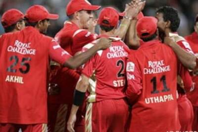 IPL: Taylor-made chase stuns Kolkata | Score | Pics