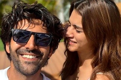 Kartik Aaryan Meets a 'Kute Gal' In Mauritius and Fans Want Him To Date Her - Can You Guess Who?