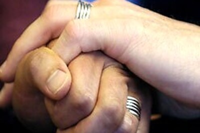 Hindu, Muslim families exchange kidneys