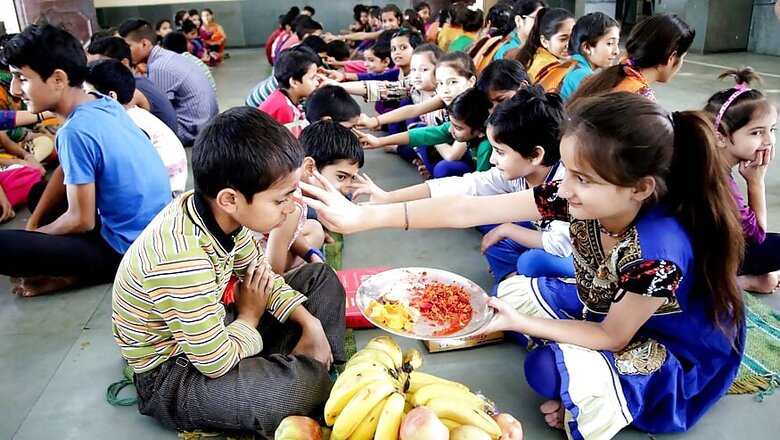 Bhai Dooj 2019: Different Names Given to the Festival that Commemorates The Brother-Sister Bond