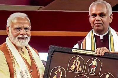 PM Modi Flags Off Year-Long Celebration to Commemorate Birth Anniversary of Dayanand Saraswati