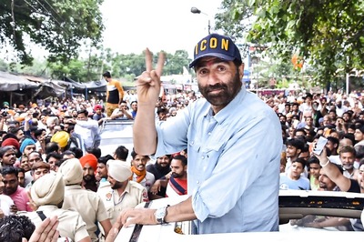 EC Issues Notice to Sunny Deol for Holding Public Meeting in Pathankot During Silent Period