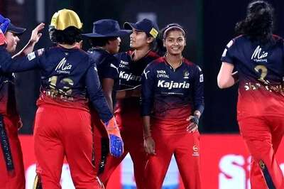 WPL 2024 Eliminator: Mumbai Indians Heartbroken as Royal Challengers Bangalore Turn Fortunes to Storm into Final