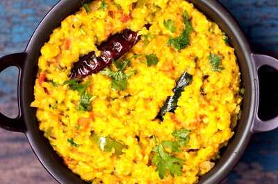 Durga Puja 2021: Authentic Bengali Cuisines You Must Try During Durga Pujo