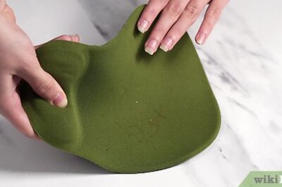 How to Clean a Mousepad: Fabric, RGB, & Plastic