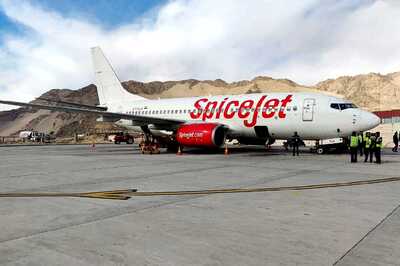 SpiceJet Incident: 2 Passengers in ICU, DGCA Grounds Crew and Aircraft for Probe