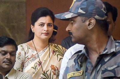 Delhi Police Lodges FIR Day After MP Navneet Rana Alleges She Received Threatening Calls