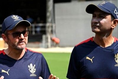 Mike Hesson and Sanjay Bangar's Contracts Under Review by Royal Challengers Bangalore