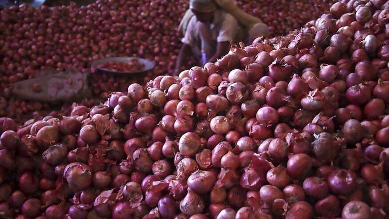 Onion Price Hits Rock Bottom, Sells at Re 1 Per Kilo in Karnataka