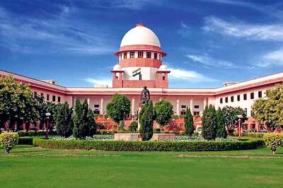 SC issues notice to govt on plea against Aadhaar