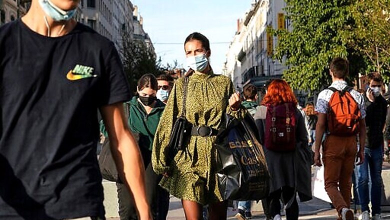 French Nurses' Poll Paints Grim Picture As Virus Cases Soar