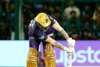 WATCH: RCB Pacer Vijaykumar Vyshak's Toe-Crunching Yorker Cleans Up KKR Opener Jason Roy