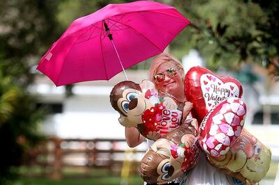 Valentine's Day: Forgot to Buy A Gift? Here Are Some Last Minute DIY Ideas to Impress Your Partner