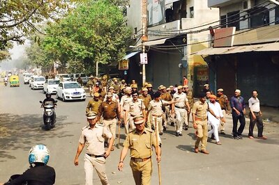 Ignoring DGP's Warning, Cops Wear Black Bands to Support Constable Accused of Killing Apple Executive​