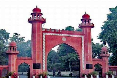 AMU Relaxes Covid-19 Restrictions Amid Cautions, Faculty over 60 Years to Continue Working from Home