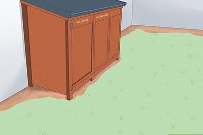 How to Keep Cats from Pooping in Your Yard